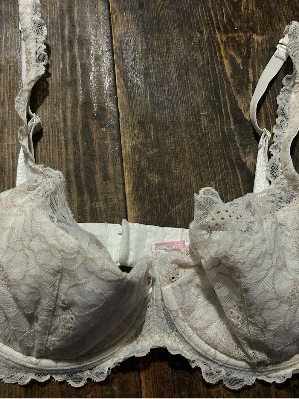 Victorias Secret Angels Demi Cream Lace Underwire Bra Size 38C